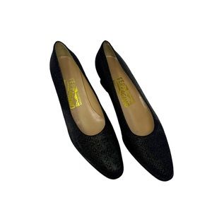 Vintage Salvatore Ferragamo Pumps.